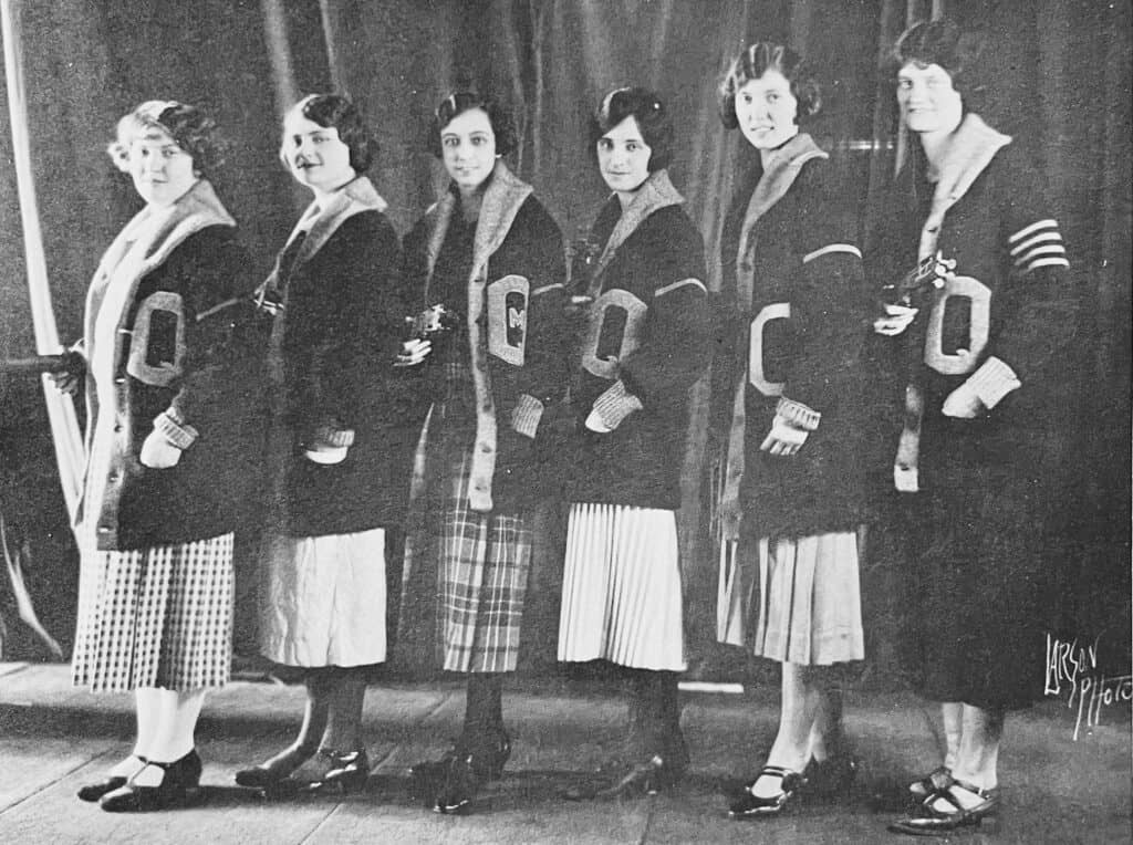 Popular Music Group Features Ukuleles